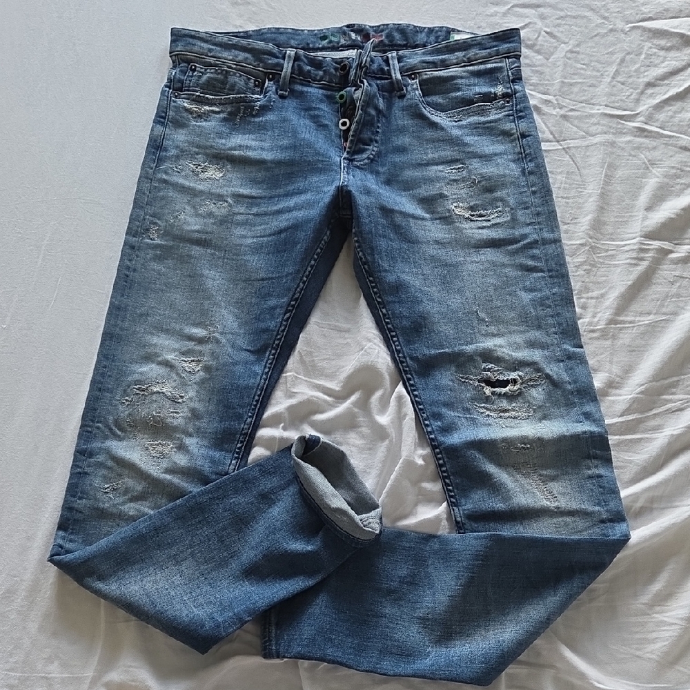 Stylish Blue Distressed Men Jeans